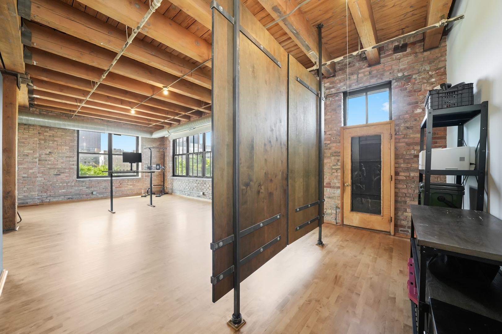 407 N Elizabeth Street Unit: 209