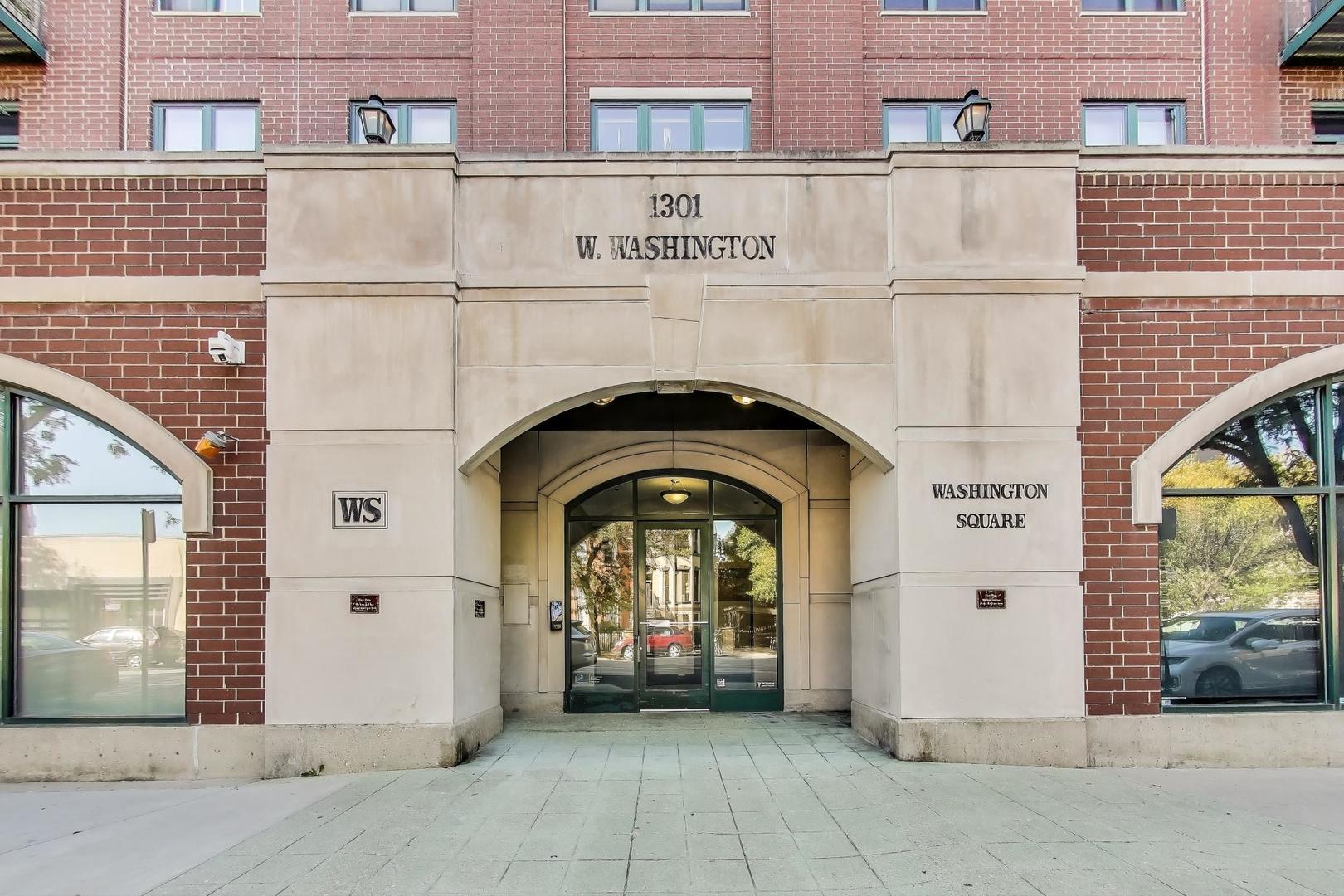 1301 W Washington Boulevard Unit: 604
