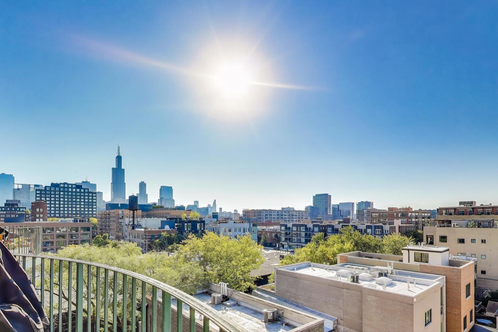1301 W Washington Boulevard Unit: 604