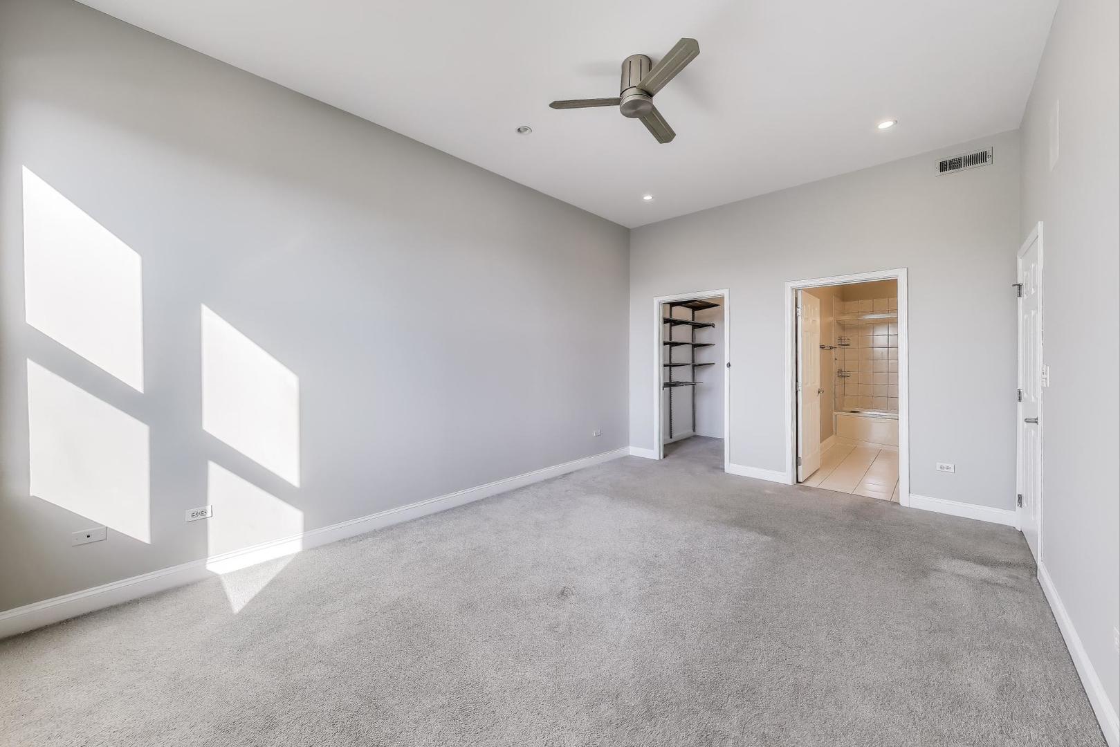 1301 W Washington Boulevard Unit: 604