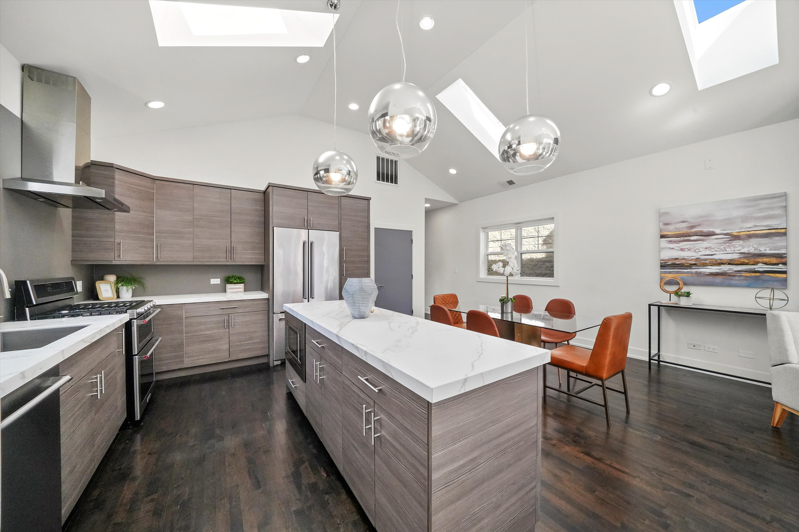 1048 W Fulton Street Unit: 4