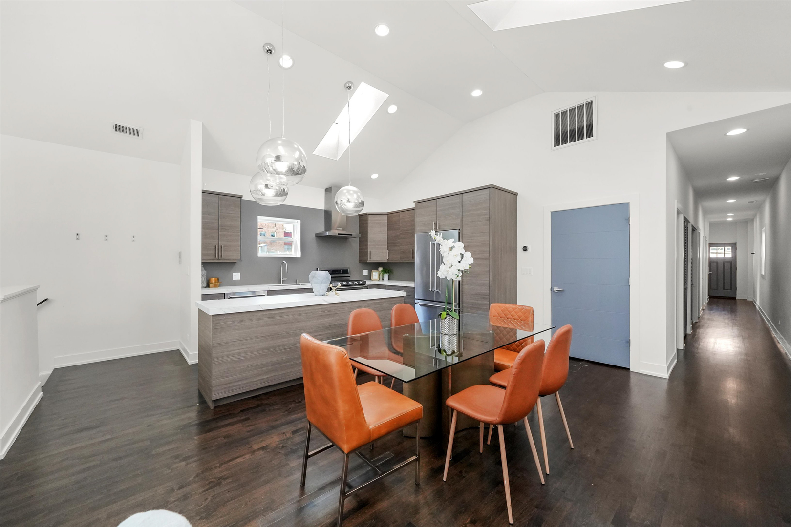 1048 W Fulton Street Unit: 4
