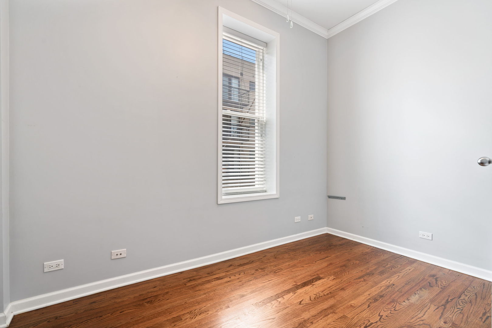 514 N Armour Street Unit: 2F