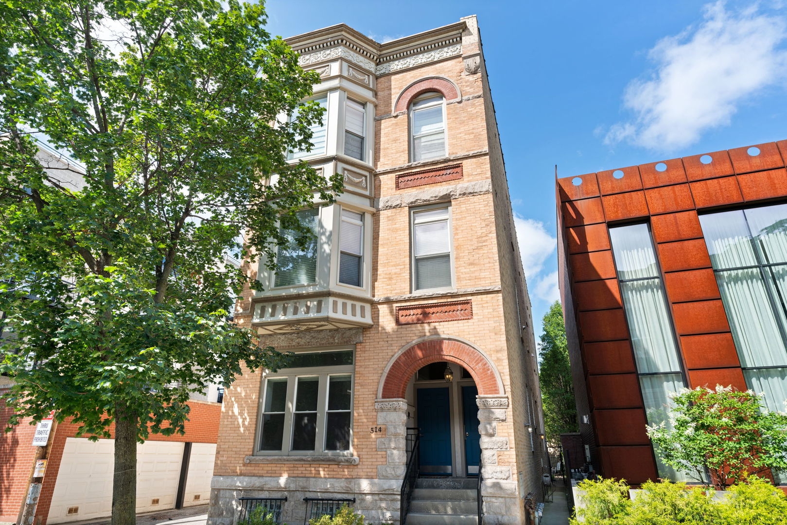 514 N Armour Street Unit: 2F