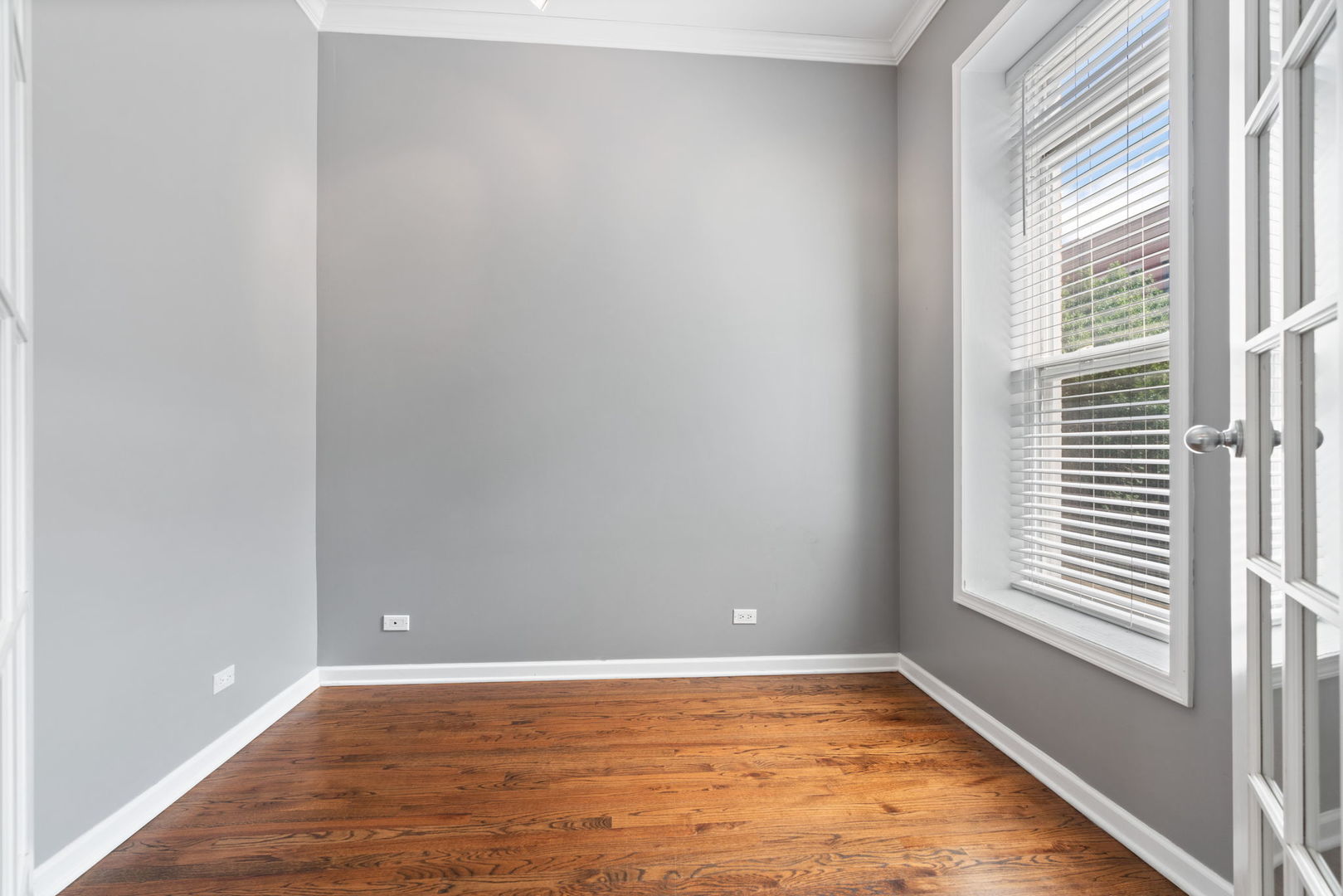 514 N Armour Street Unit: 2F