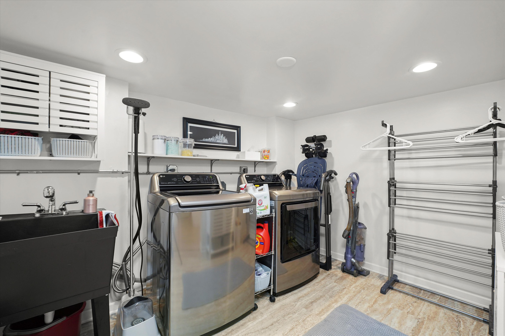 1704 S Newberry Avenue