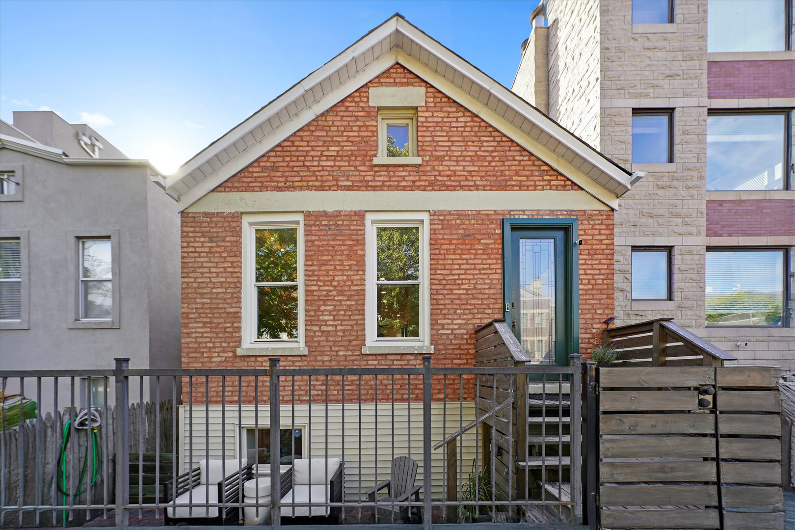 1704 S Newberry Avenue