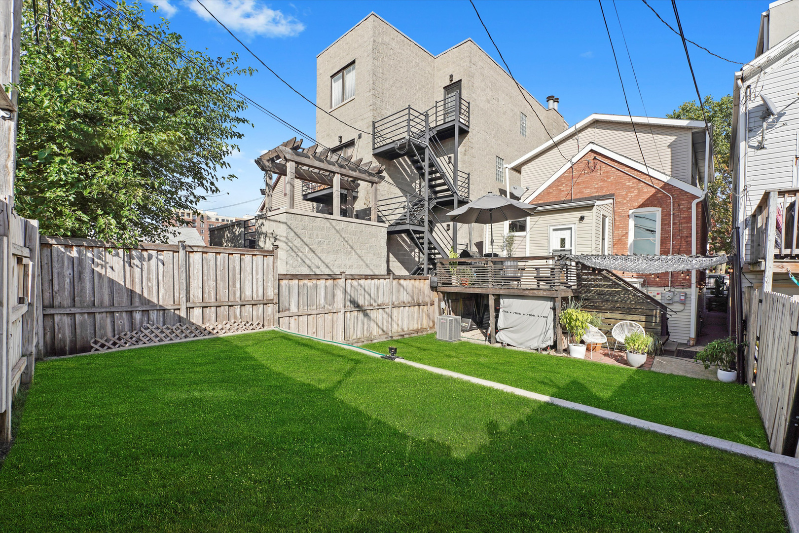 1704 S Newberry Avenue