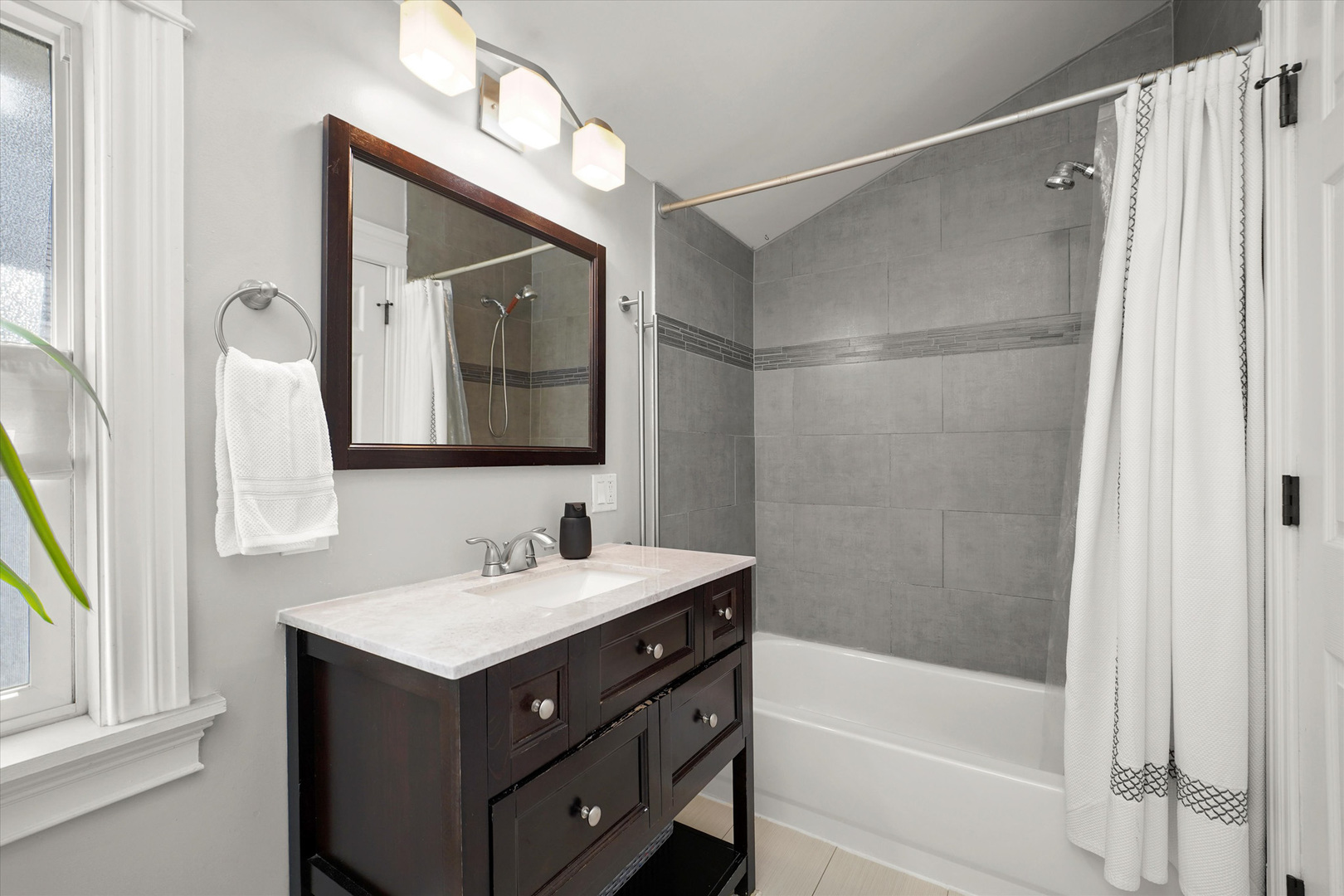 1704 S Newberry Avenue