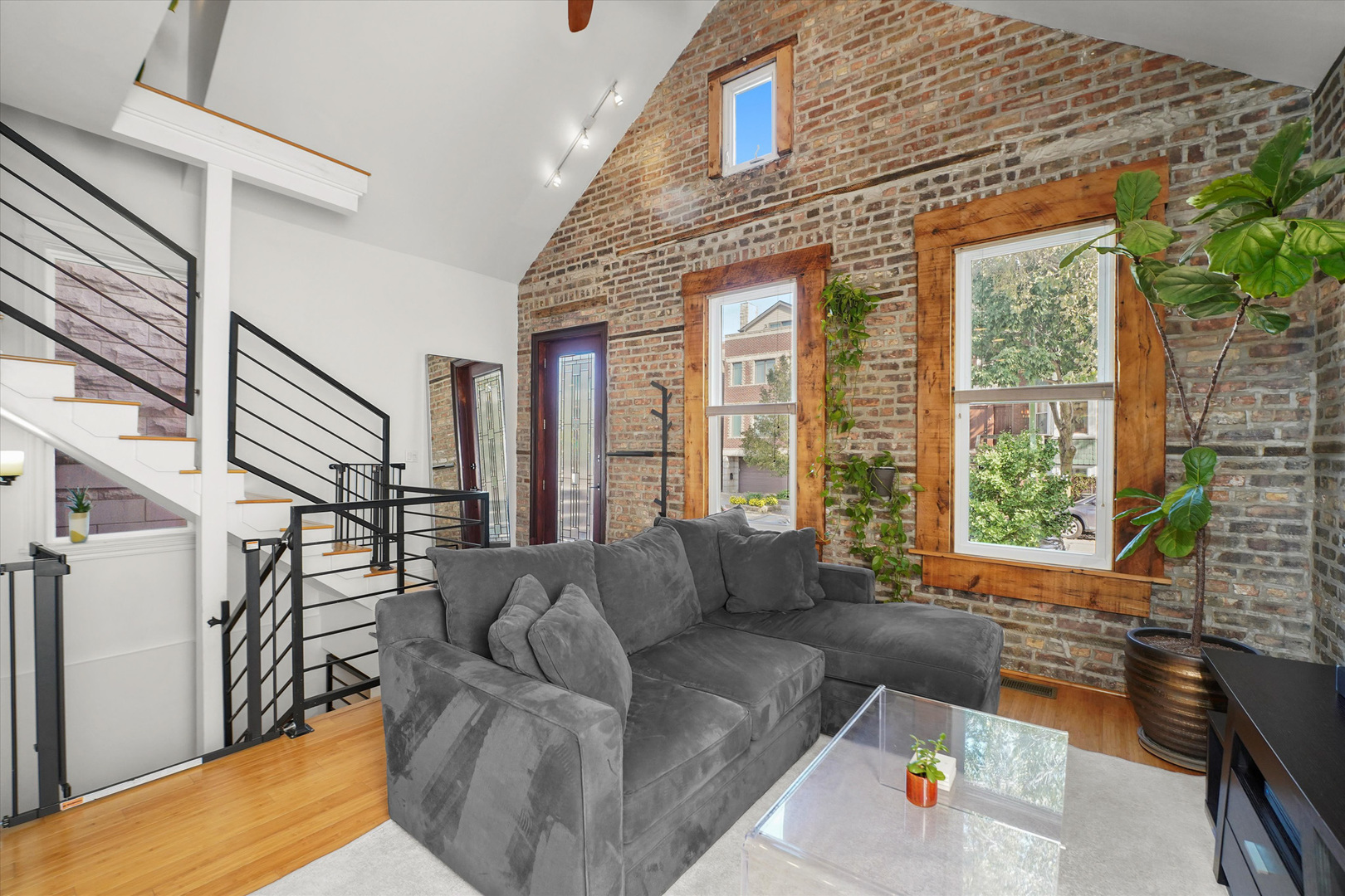 1704 S Newberry Avenue