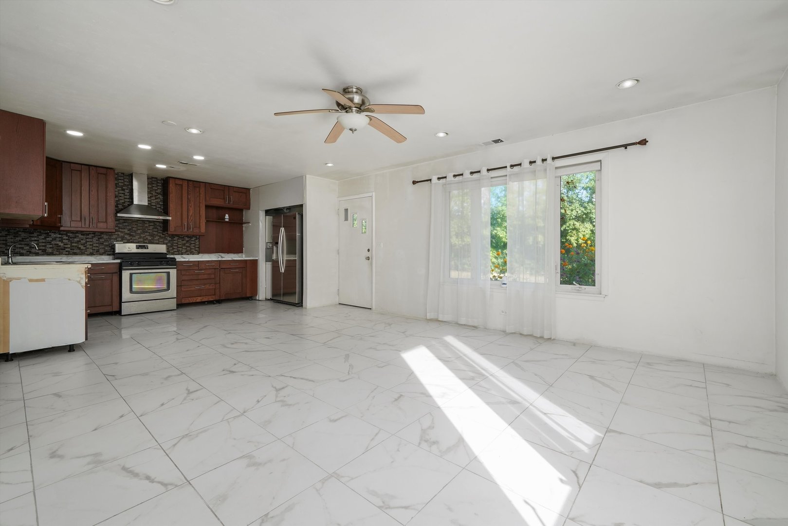 1182 Cove Drive Unit: 152A