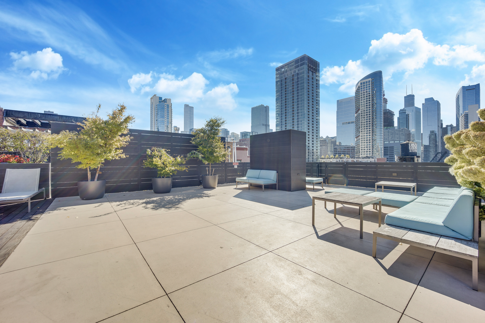 411 W ONTARIO Street Unit: 426