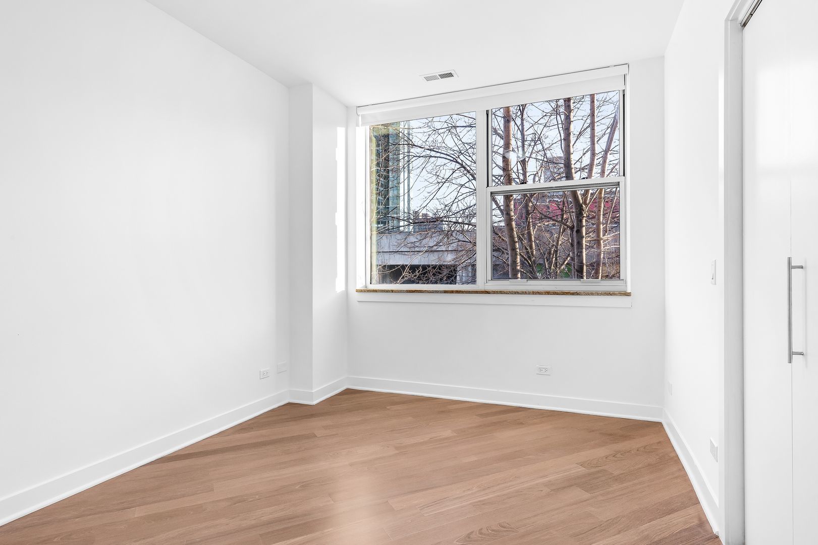 914 W Hubbard Street Unit: 203