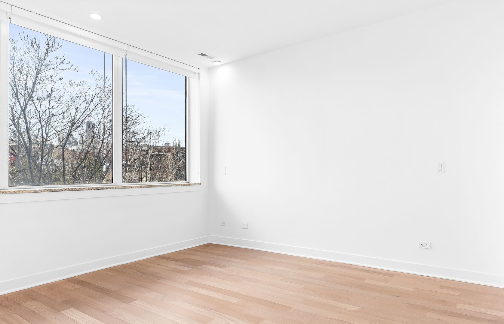 914 W Hubbard Street Unit: 104