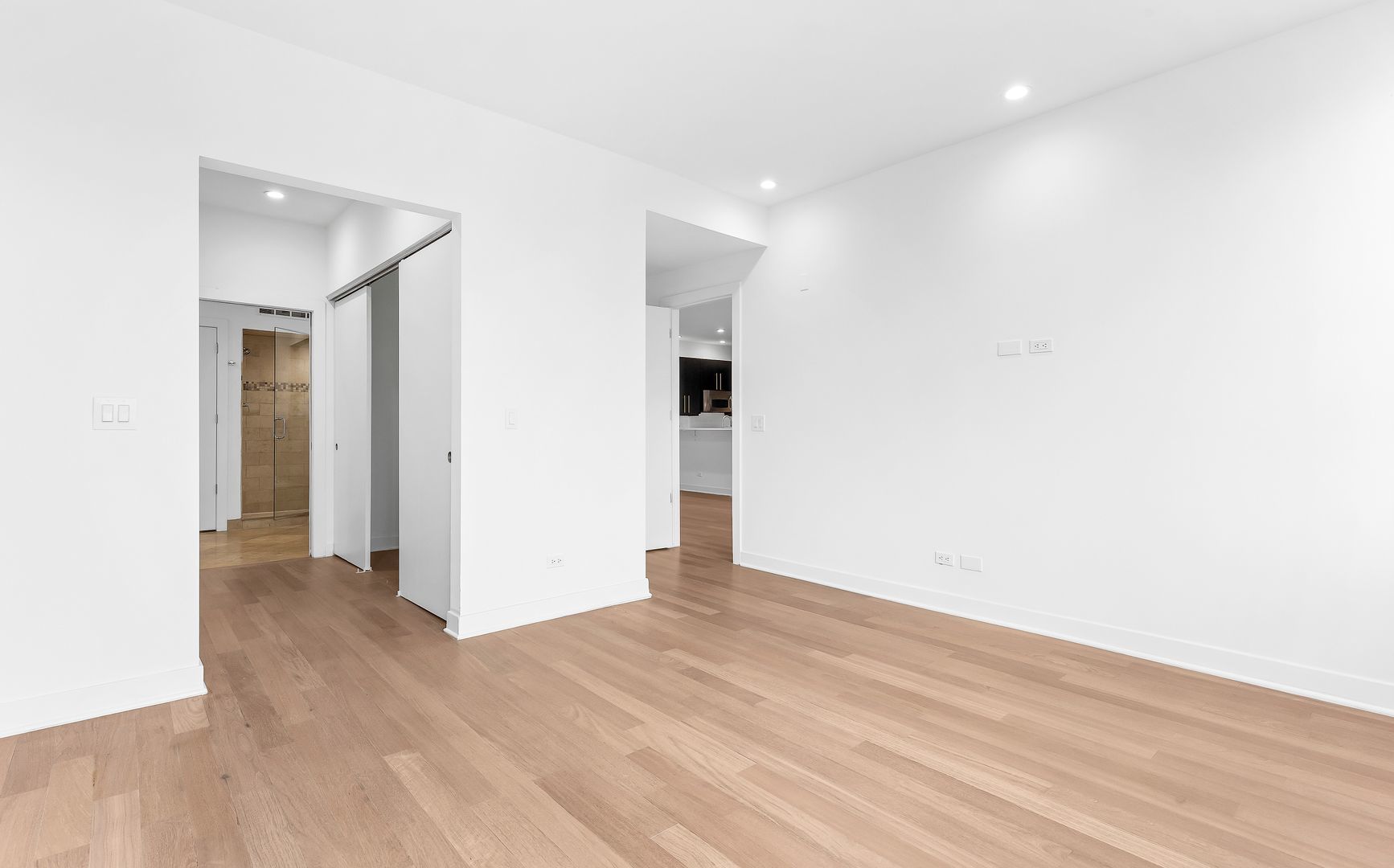 914 W Hubbard Street Unit: 104