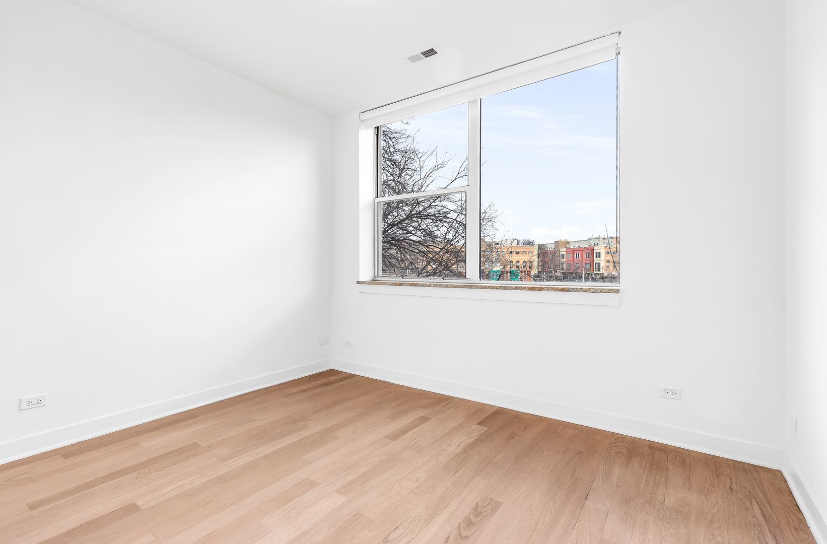 914 W Hubbard Street Unit: 104