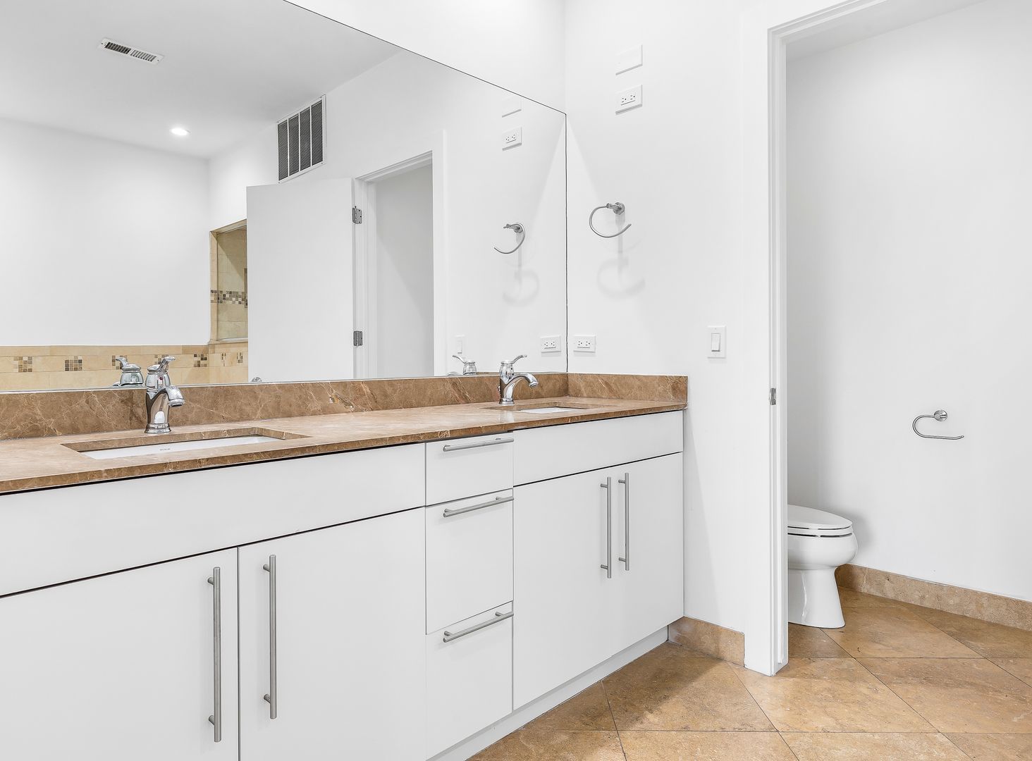 914 W Hubbard Street Unit: 104