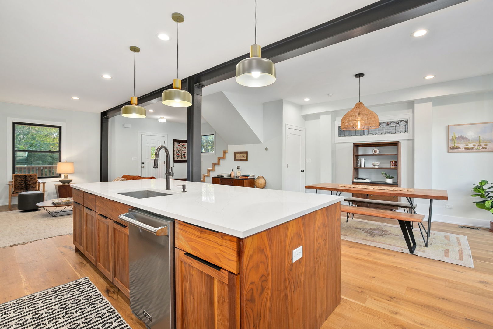 5010 N Lawndale Avenue