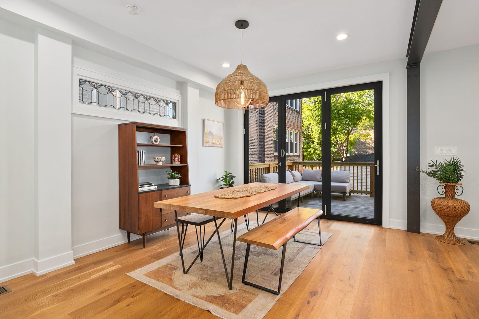 5010 N Lawndale Avenue