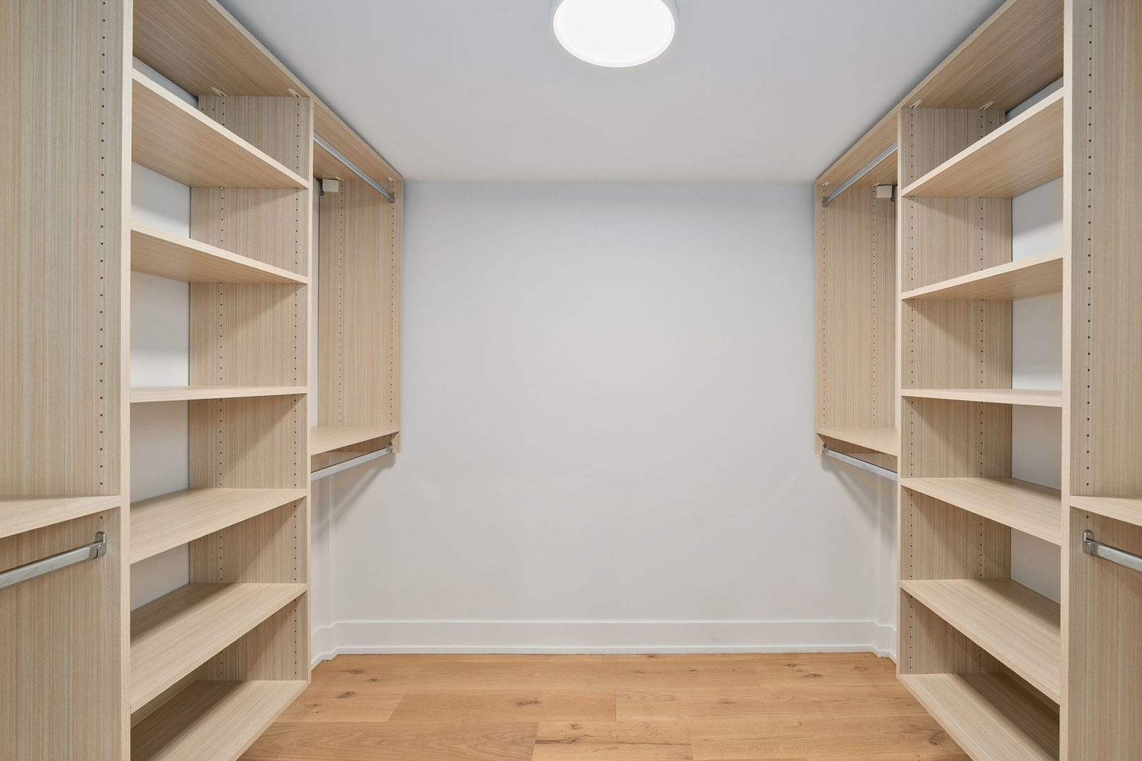 5010 N Lawndale Avenue