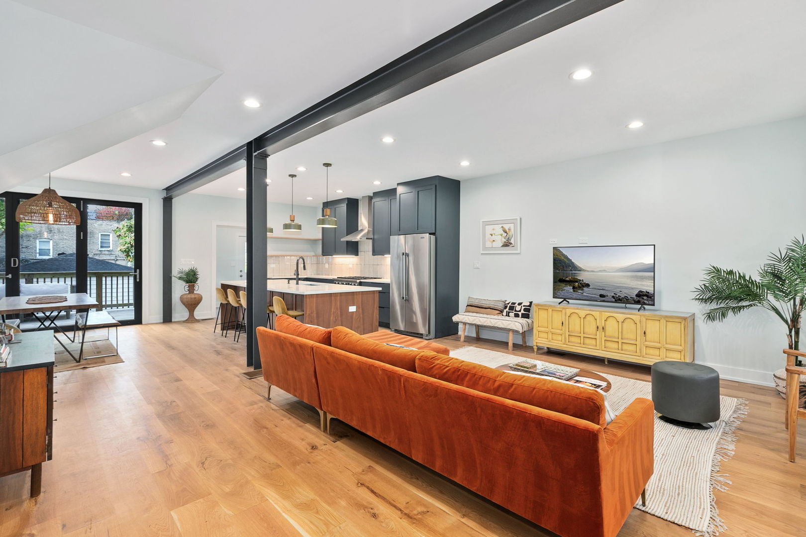 5010 N Lawndale Avenue