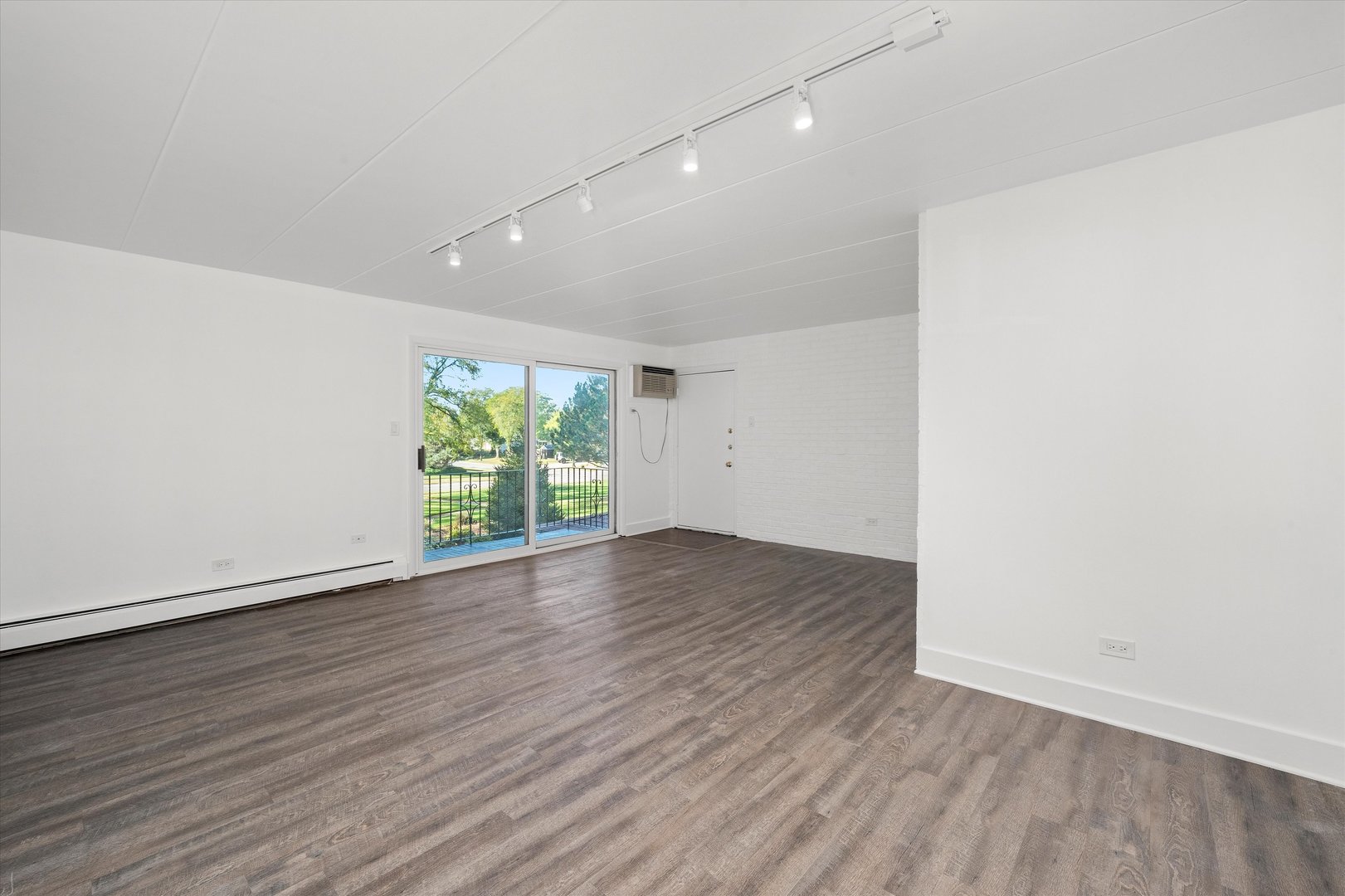 9008 W 140th Street Unit: 2B