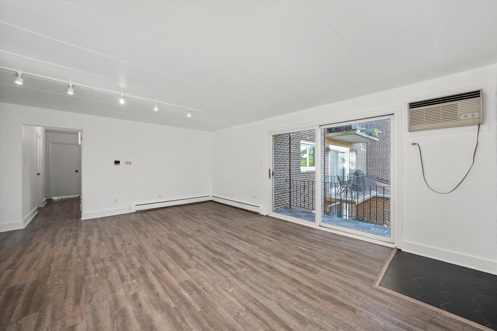 9008 W 140th Street Unit: 2B