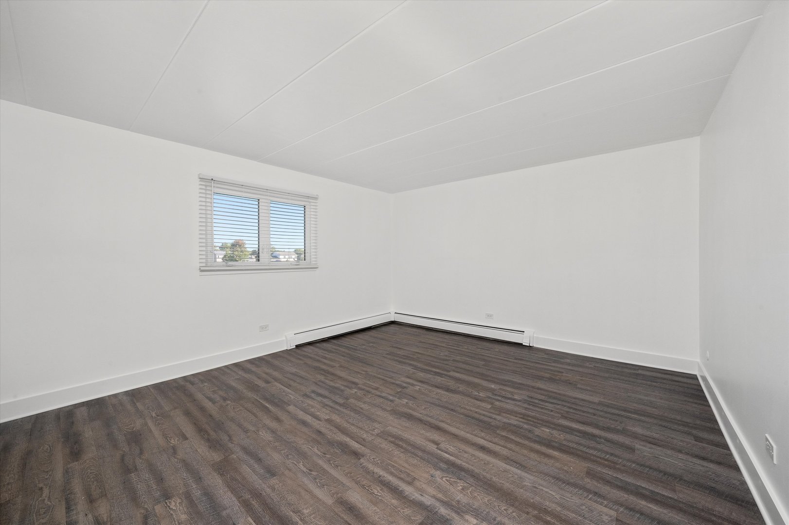 9008 W 140th Street Unit: 2B