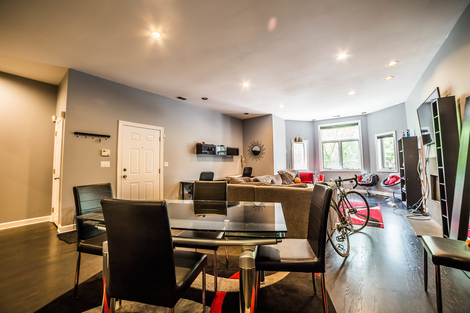 2629 N Ashland Avenue Unit: 2A