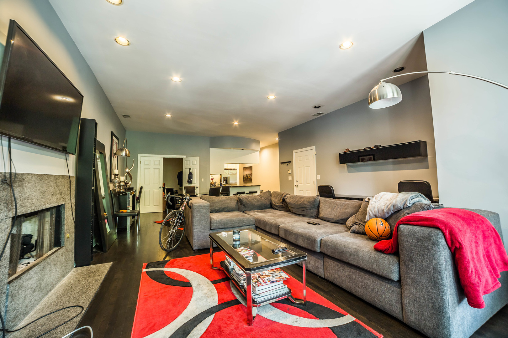 2629 N Ashland Avenue Unit: 2A
