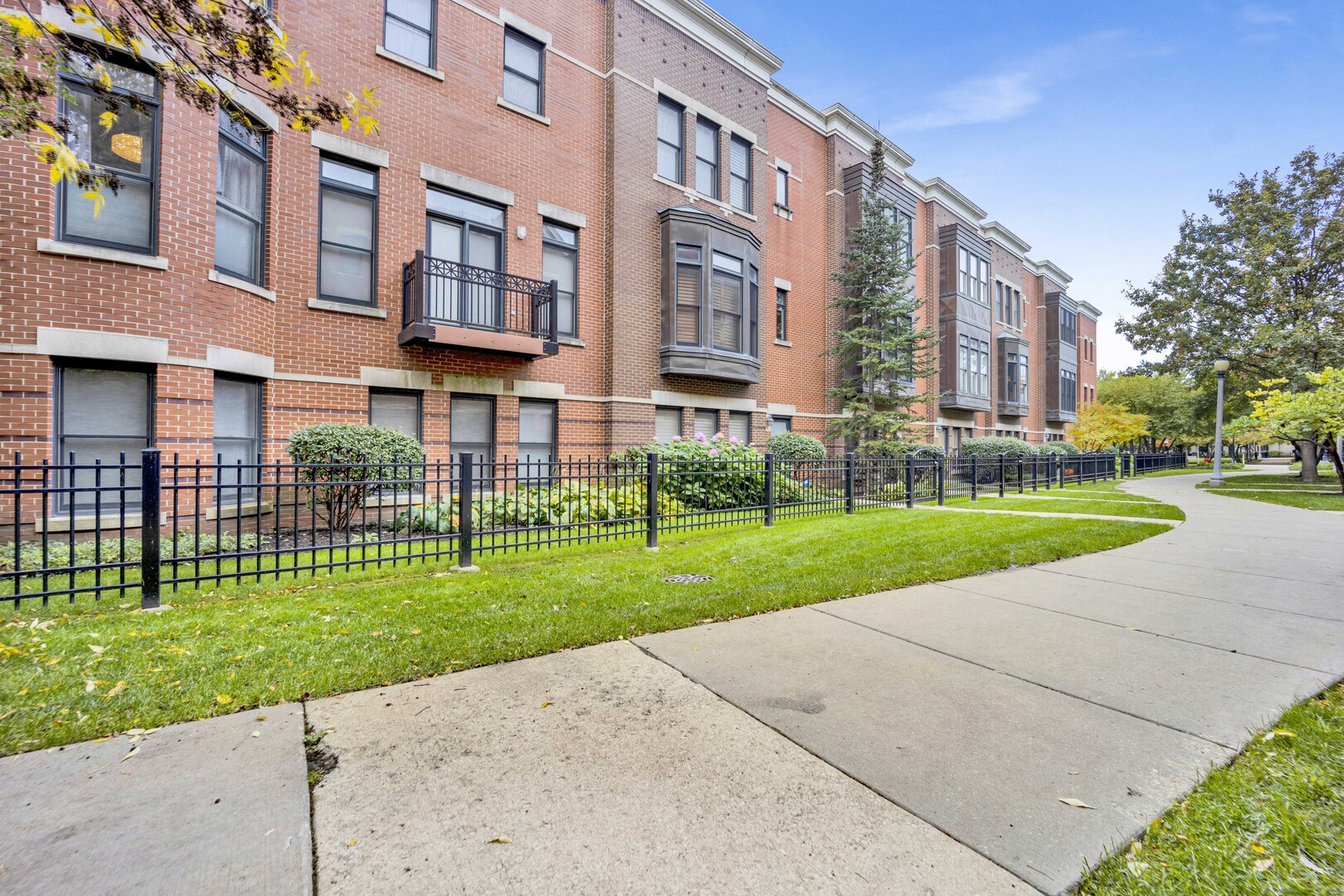 1524 S Sangamon Street Unit: 401