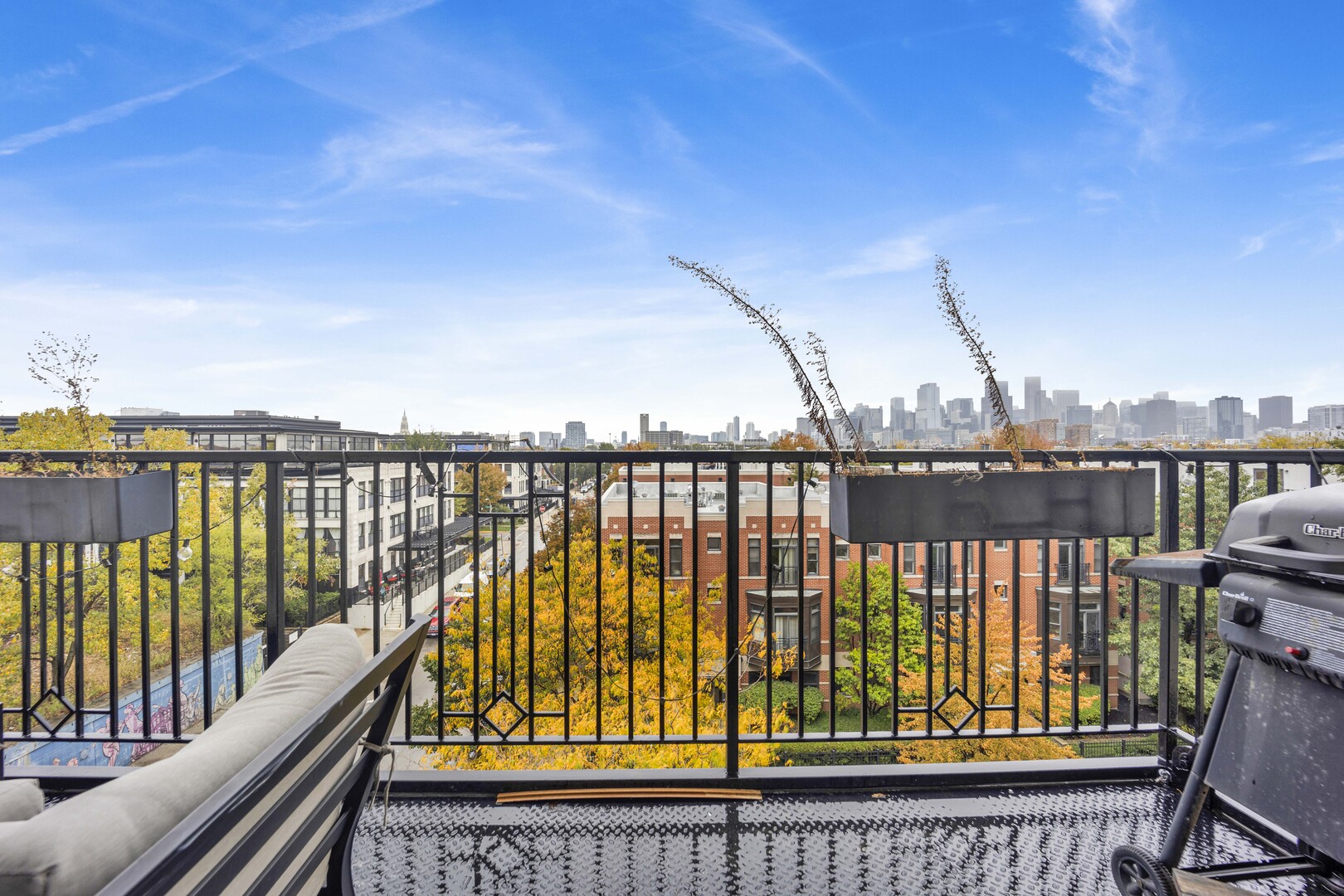 1524 S Sangamon Street Unit: 401