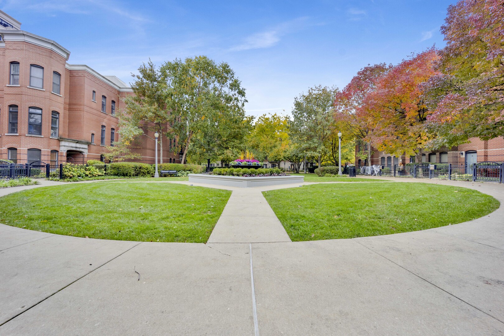 1524 S Sangamon Street Unit: 401