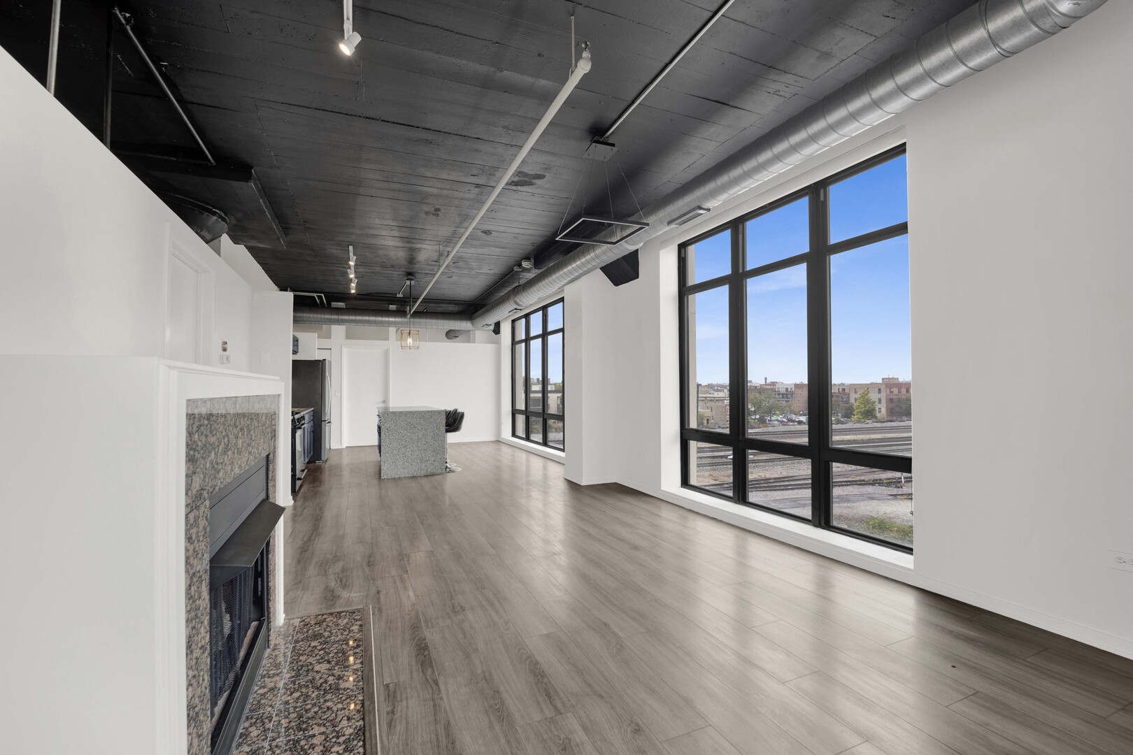 1524 S Sangamon Street Unit: 401