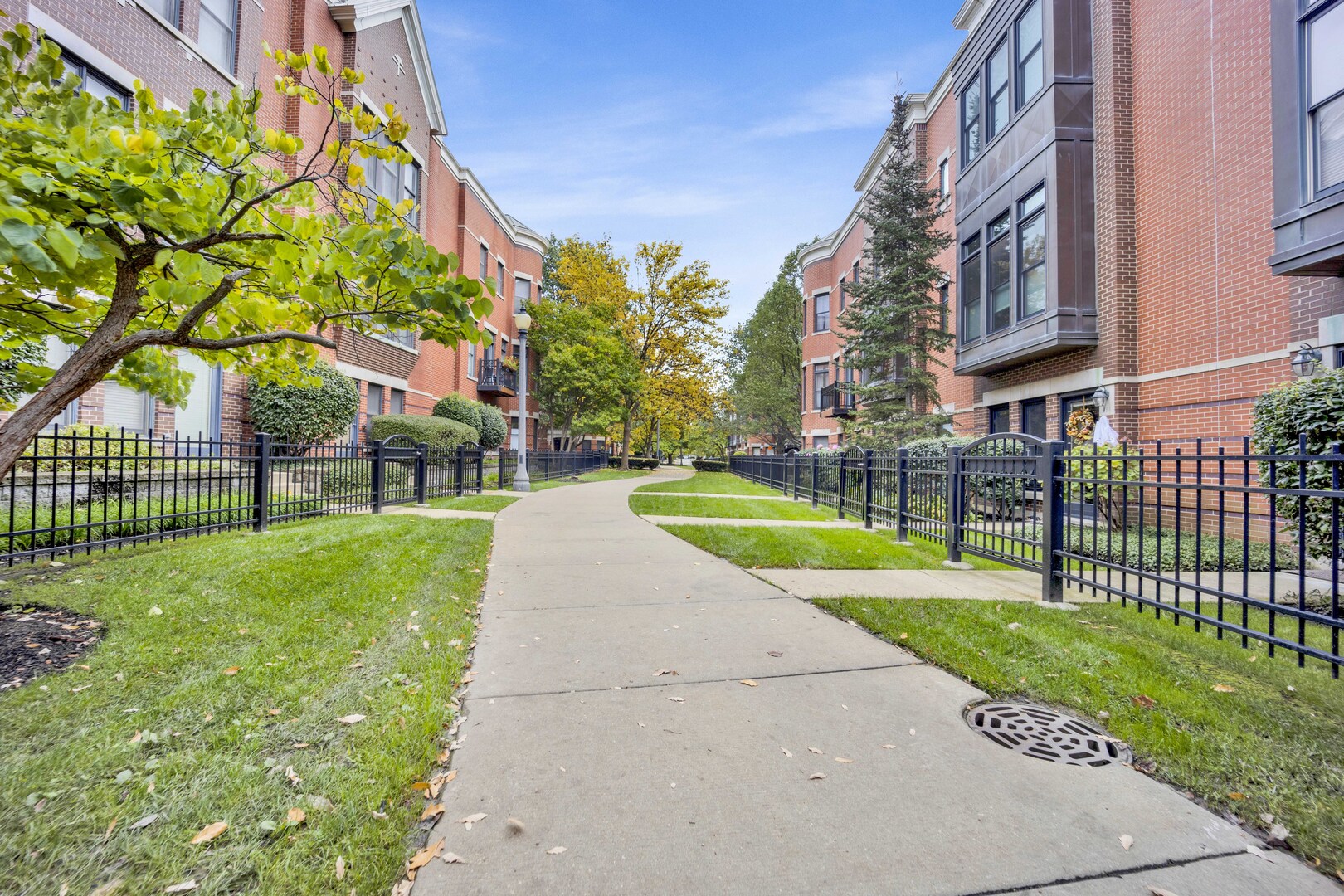 1524 S Sangamon Street Unit: 401