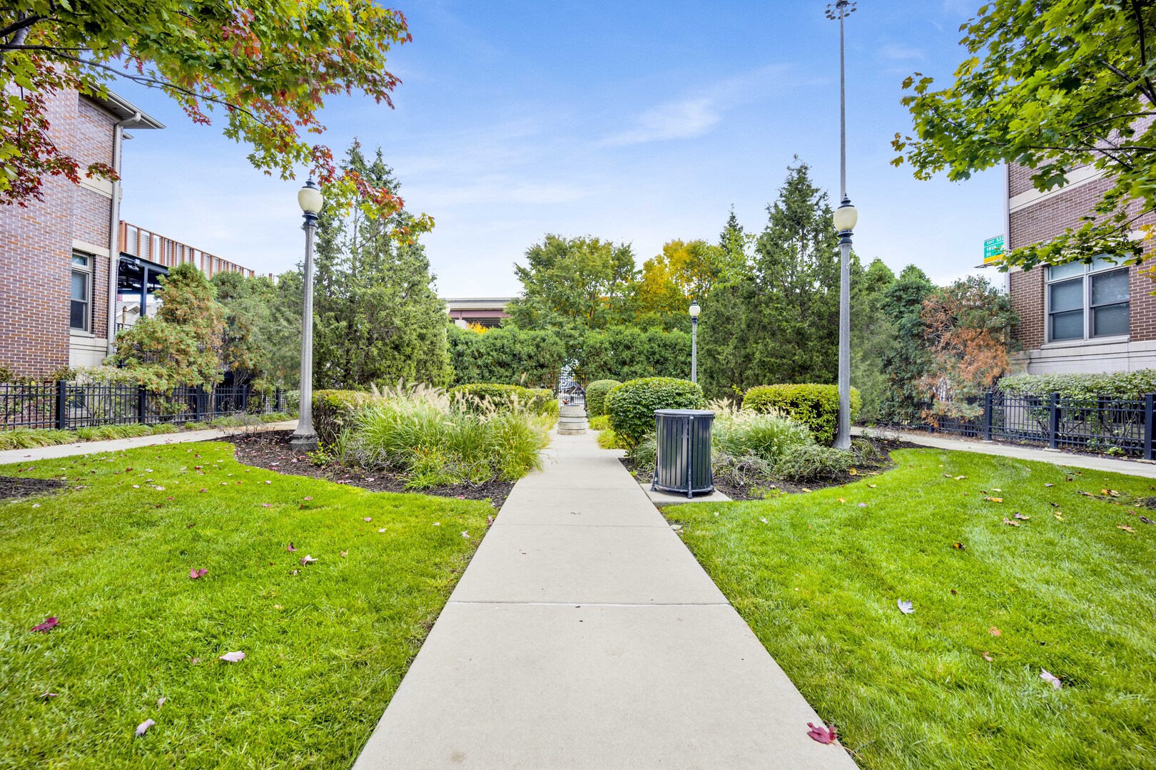 1524 S Sangamon Street Unit: 401