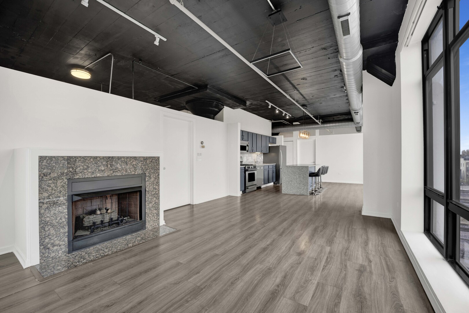 1524 S Sangamon Street Unit: 401