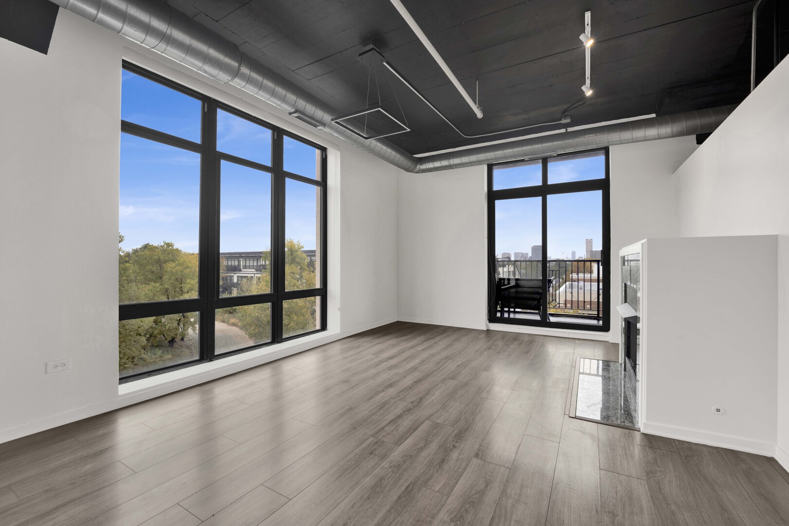 1524 S Sangamon Street Unit: 401