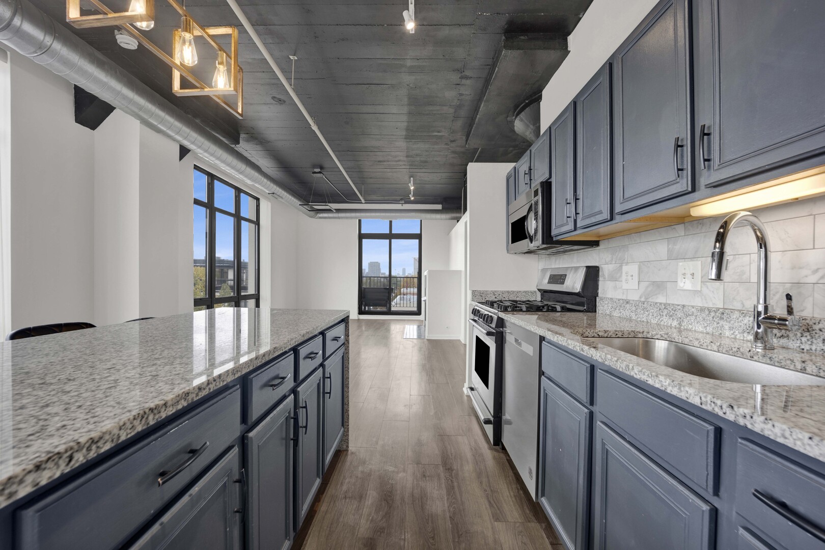 1524 S Sangamon Street Unit: 401