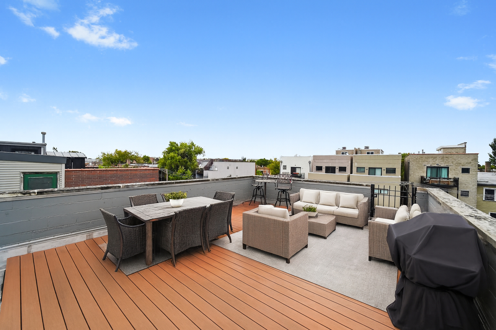 926 N WINCHESTER Avenue Unit: 3