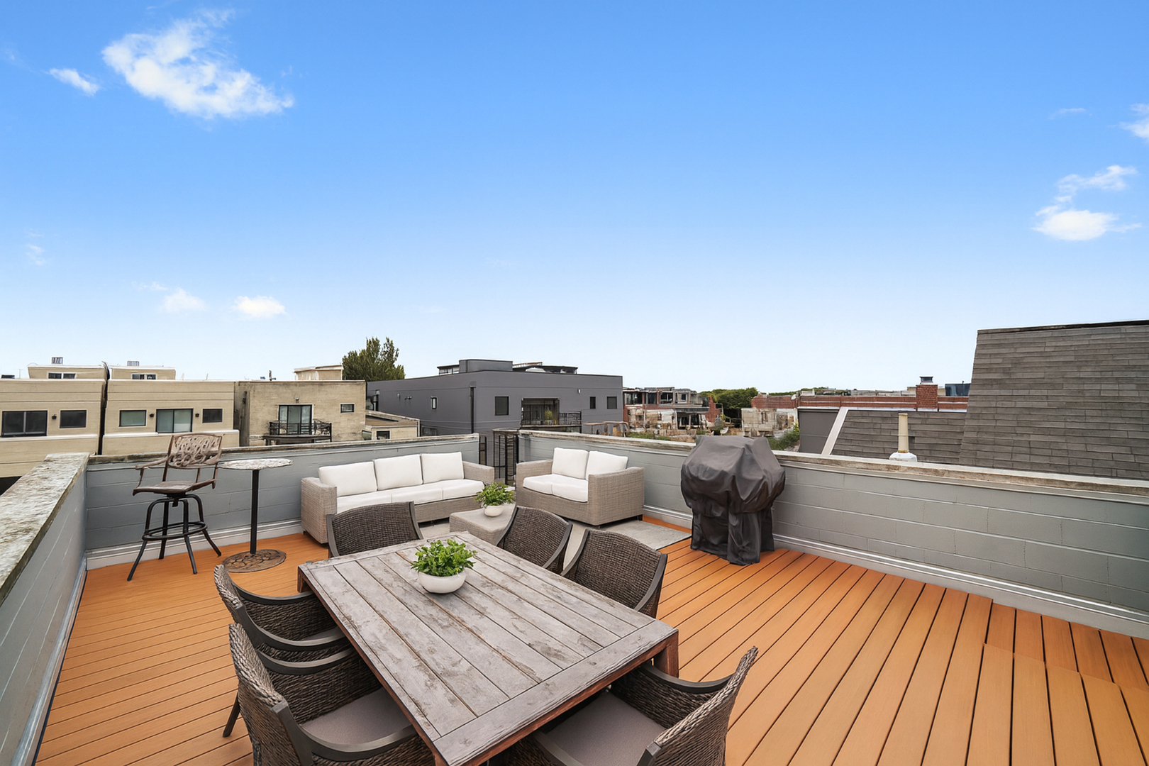 926 N WINCHESTER Avenue Unit: 3
