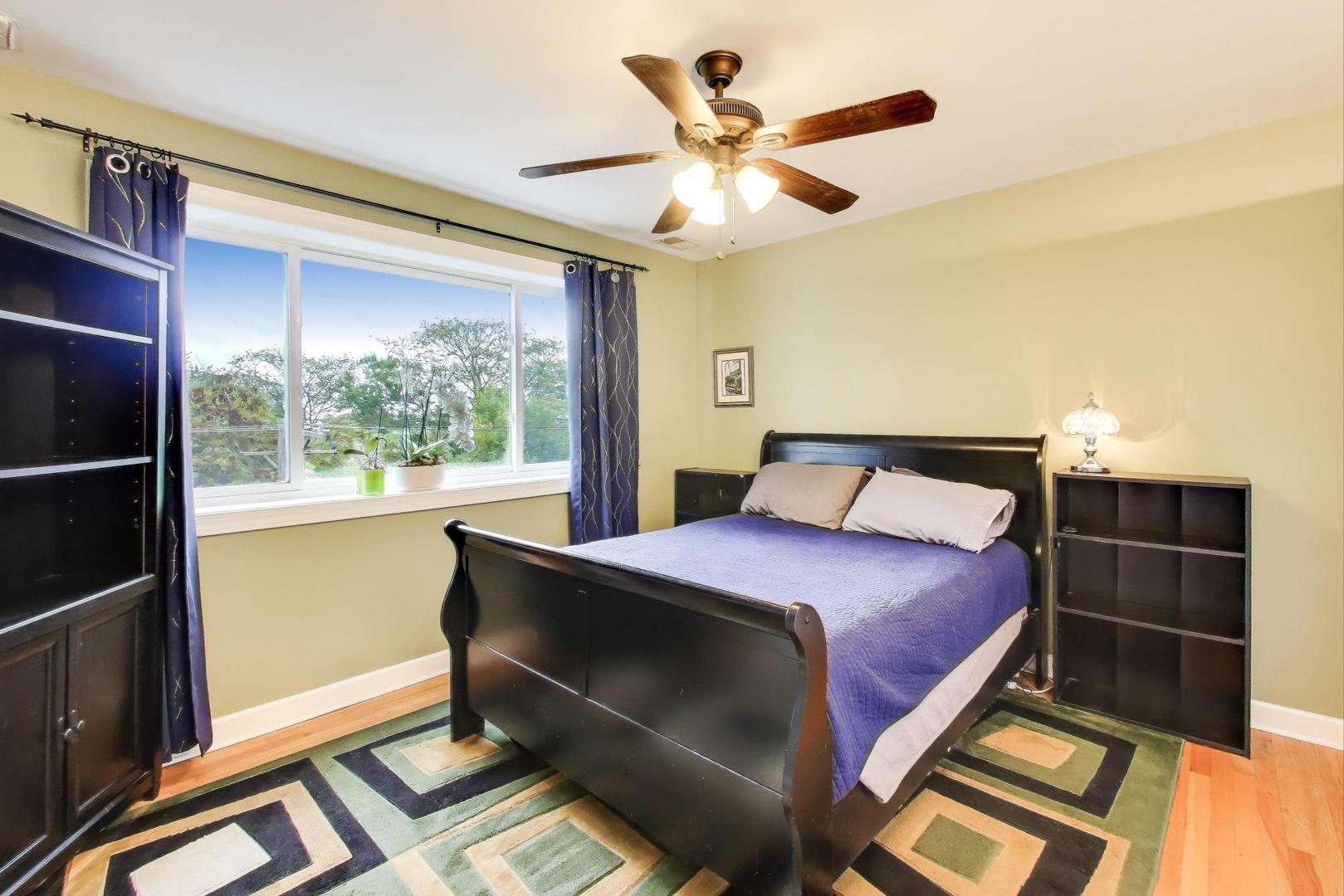 5953 N Kenmore Avenue Unit: 404