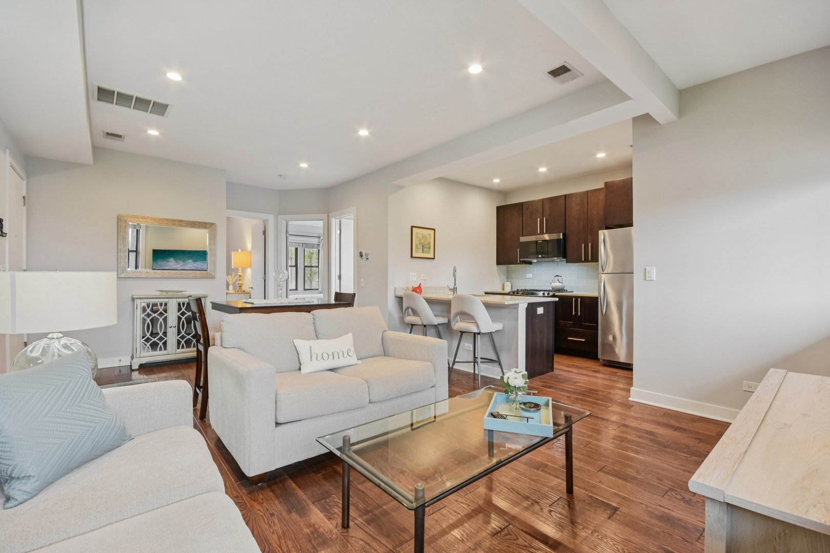 1714 W Grace Street Unit: 2W