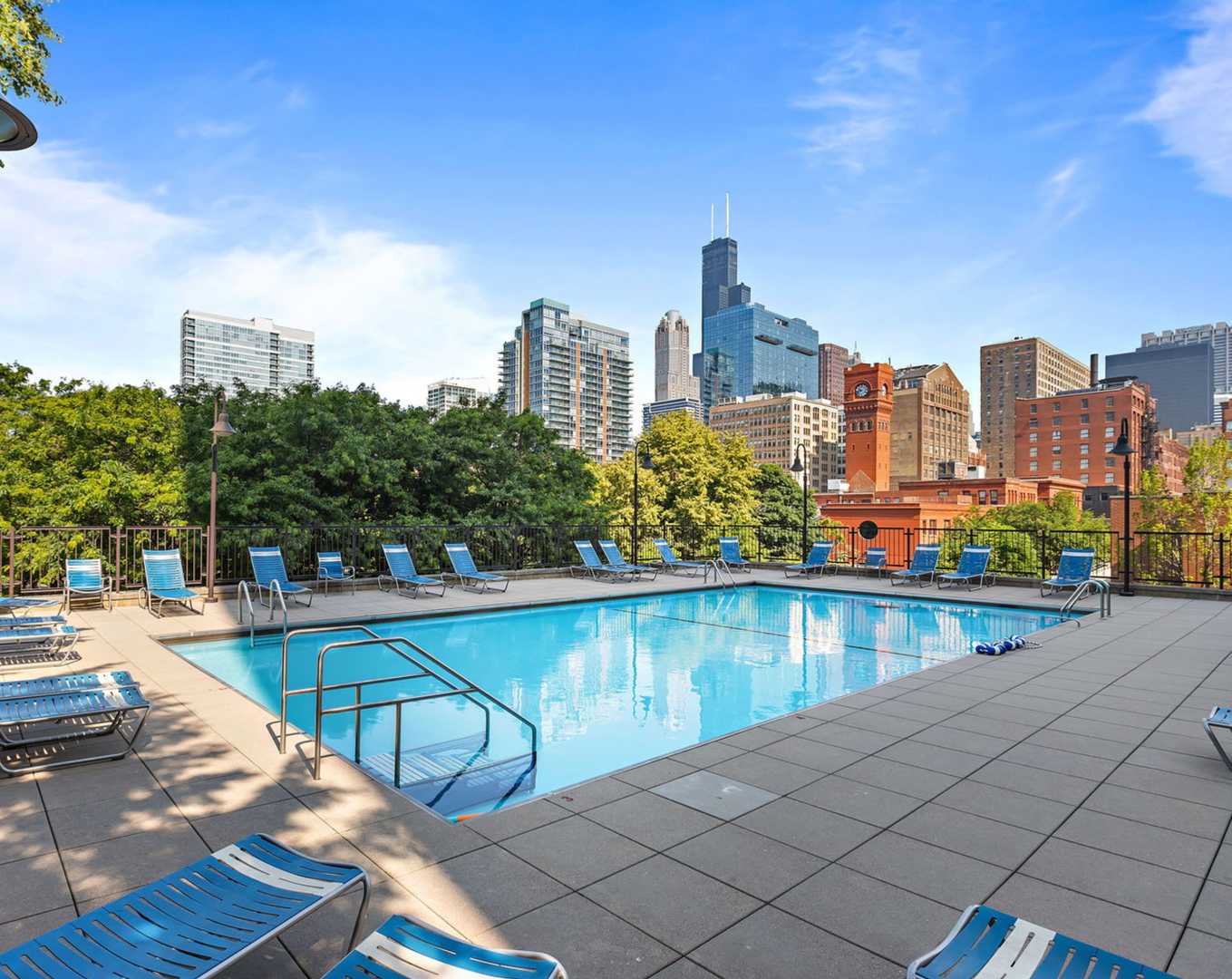 899 S Plymouth Court Unit: 1607