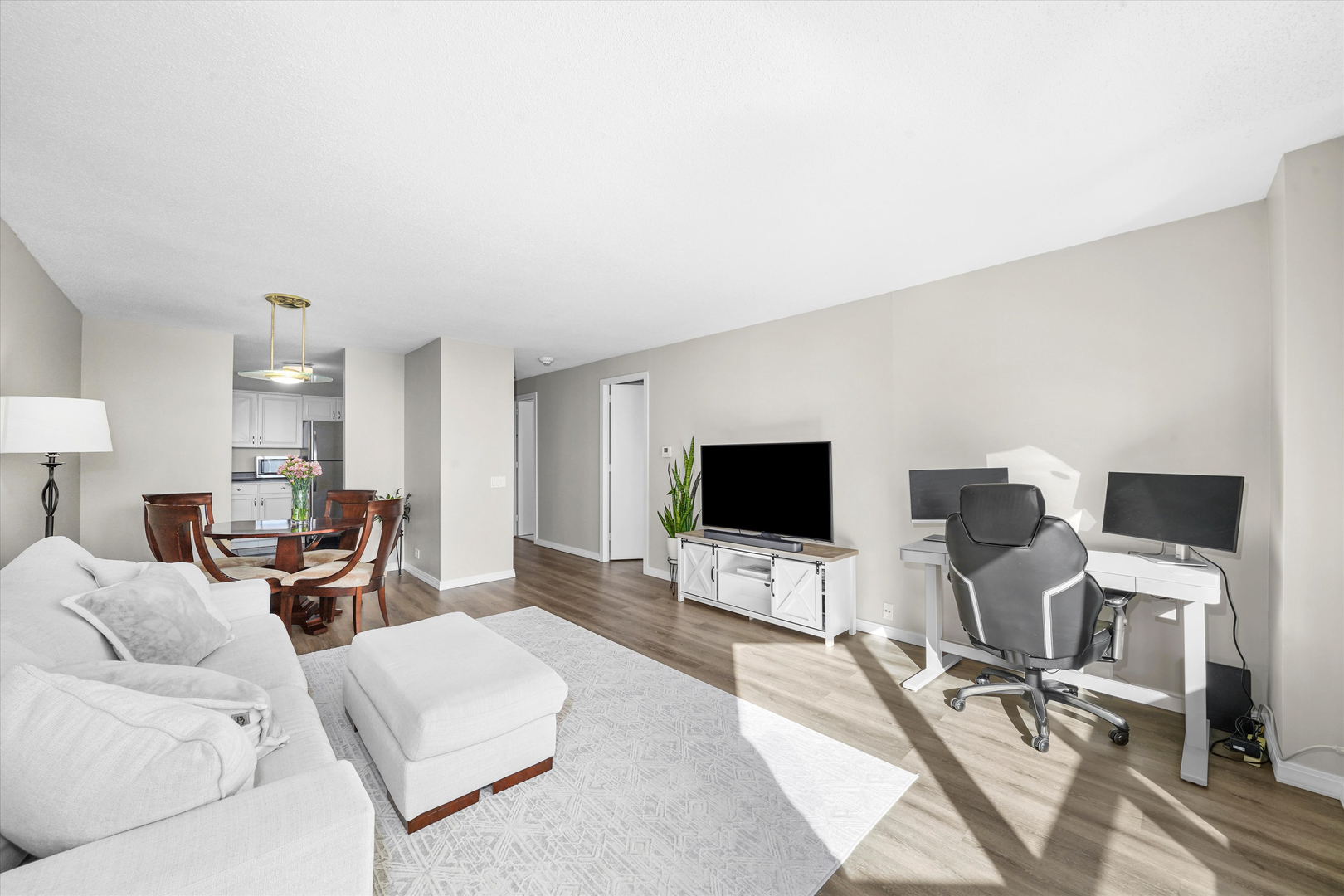 899 S Plymouth Court Unit: 1607