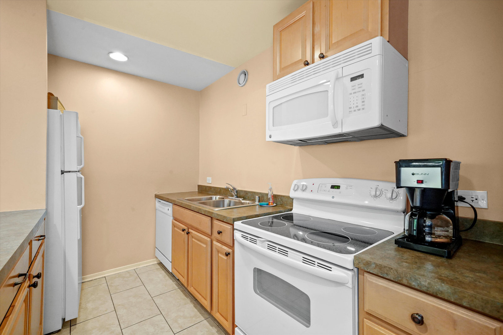 899 S Plymouth Court Unit: 1607