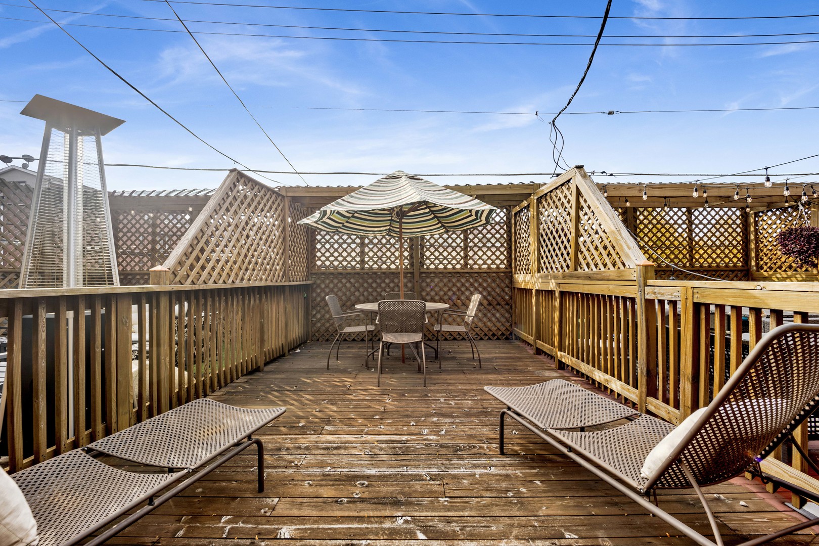 1724 N Mohawk Street Unit: 2