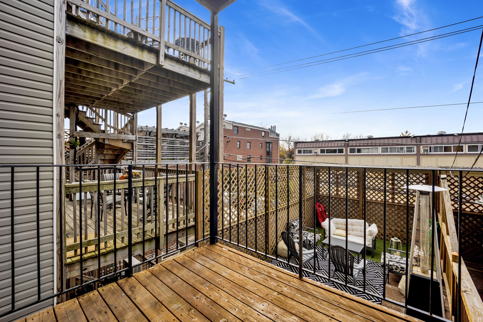 1724 N Mohawk Street Unit: 2
