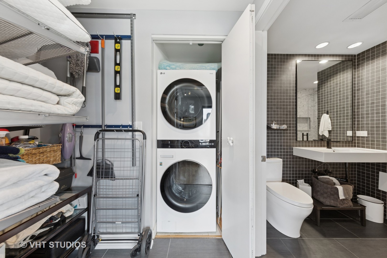 130 N Garland Court Unit: 2612