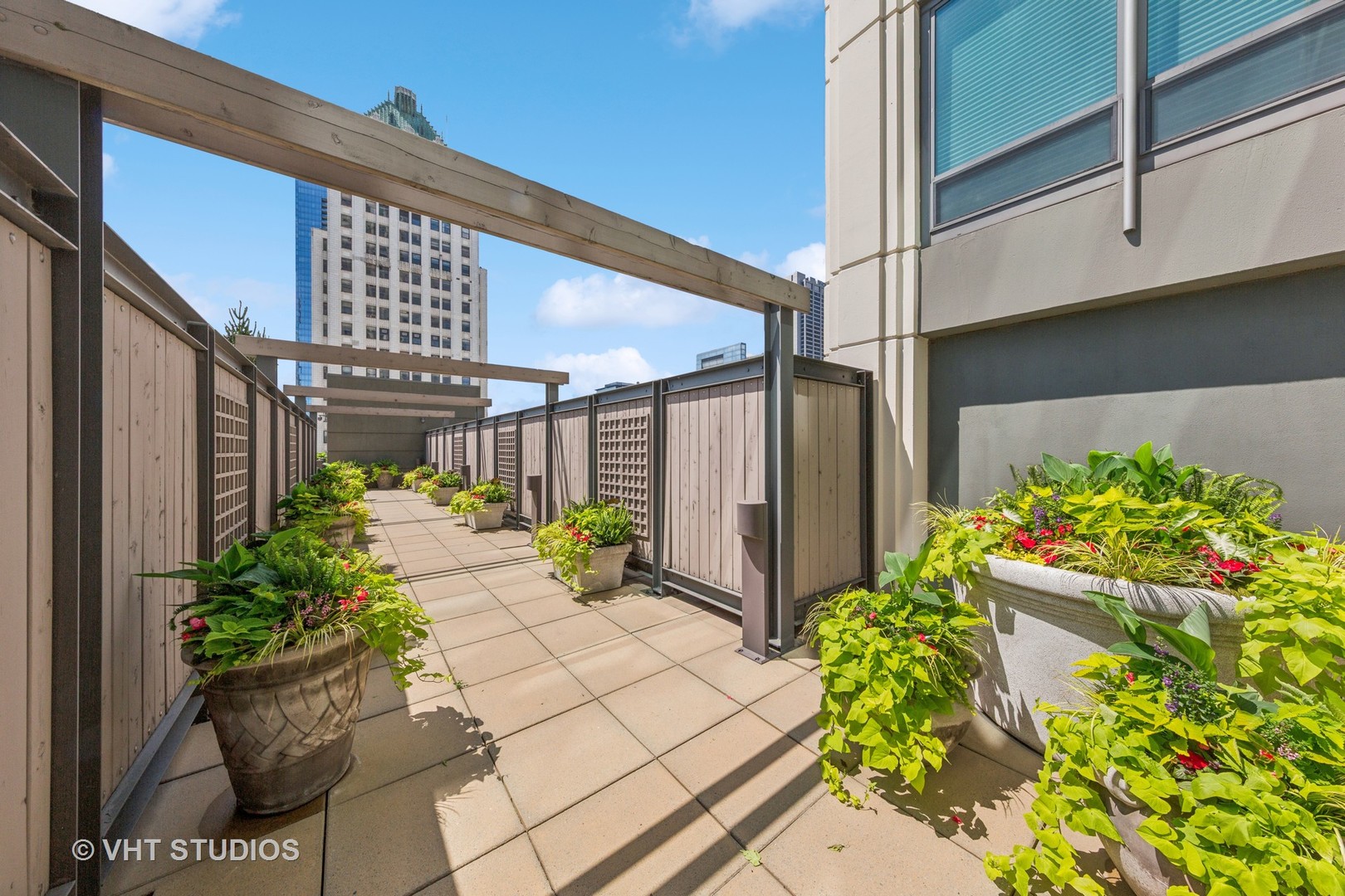 130 N Garland Court Unit: 2612